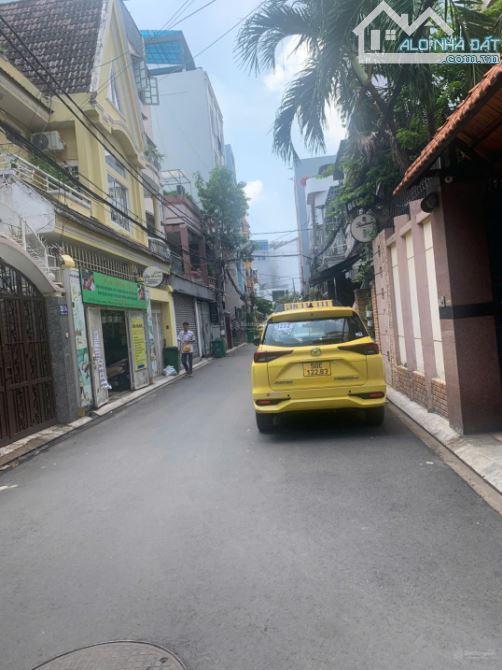 Định cư bán gấp biệt thự góc 2 mặt HXH ngang khủng 12x15m đường Lê Văn Sỹ  chỉ 28,9 Tỷ - 2