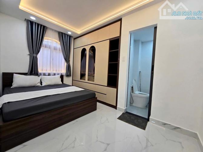 🔥 BÁN NHANH TRONG THÁNG - NGUYỄN CỬU VÂN - 64m² - 1 TRỆT, 2 LẦU, 1 SÂN THƯỢNG - 2