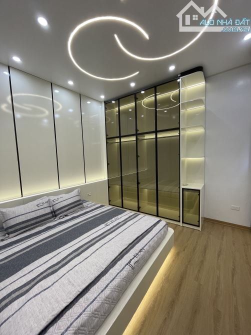 Bán Nhà Đại Cát - Tặng Full Nội Thất - Ô Tô -Công Viên -Tuyệt Đối Đáng Sống - 45m2 - 6.xTỷ - 2