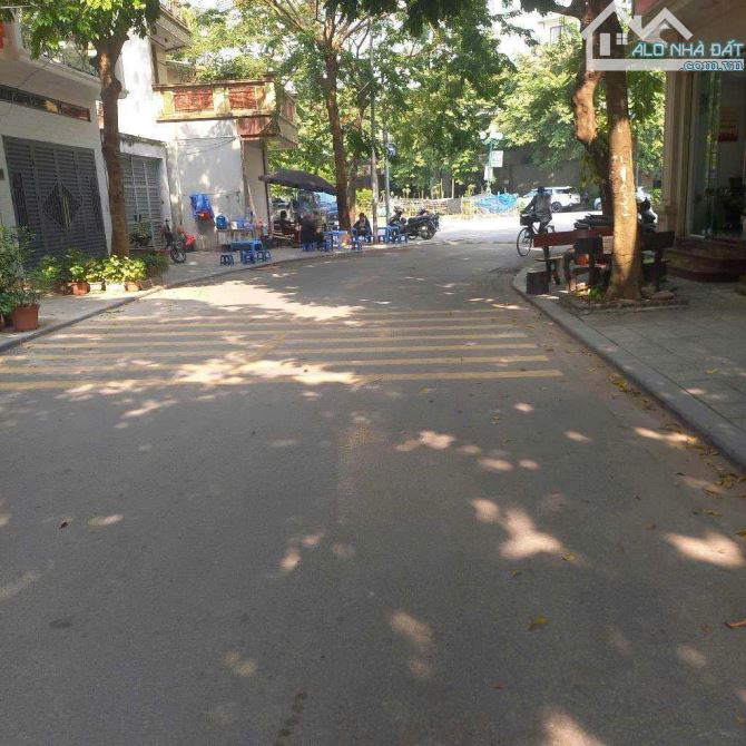 BÁN BIỆT THỰ LIỀN KỀ VĂN PHÚ, PHÂN LÔ Ô TÔ, KINH DOANH MỌI MẶT HÀNG, DT: 100M2, GIÁ 25 TỶ - 2