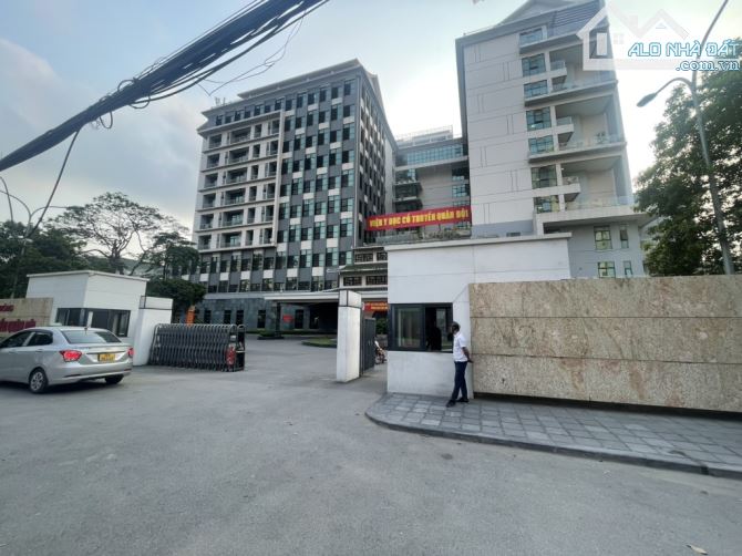 BÁN NHÀ KIM GIANG DÂN XÂY  PHÂN LÔ QUÂN ĐỘI Ô TÔ ĐỖ CỔNG - 2
