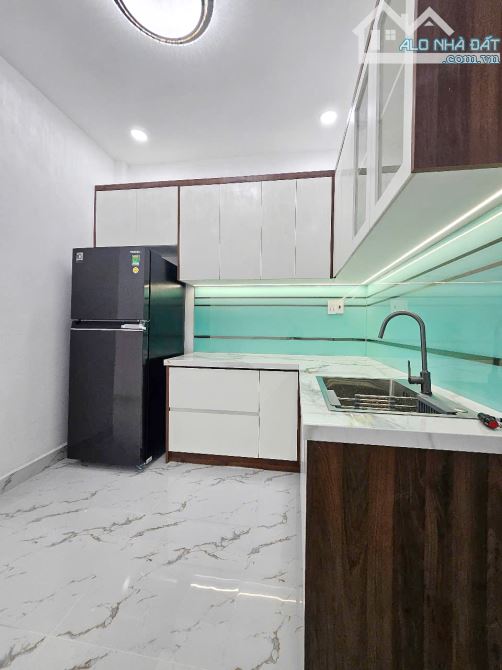 Nhà 2 tầng mới, nở hậu đối diện trường học Khánh Bình Âu Dương Lân P3Q8. Giá 3,89 tỷ TL - 2