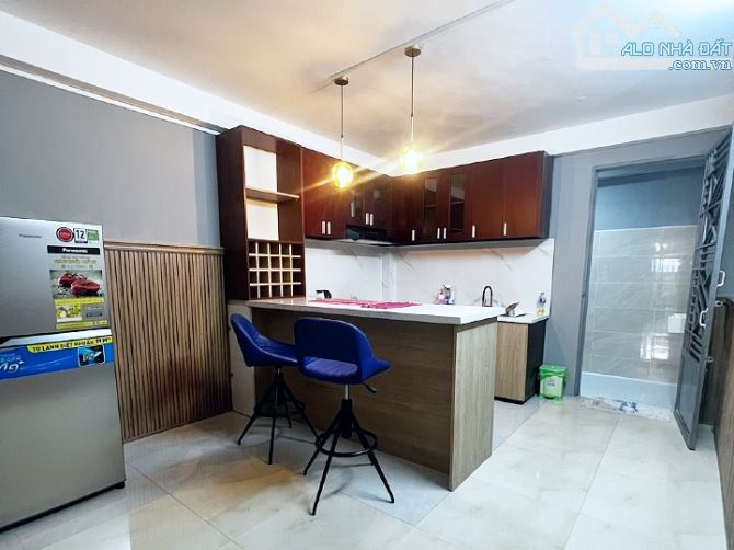 Cho thuê nhà đẹp 1 lầu 2 phòng hẻm xe hơi Ngô Tất Tố, Bình Thạnh - 2
