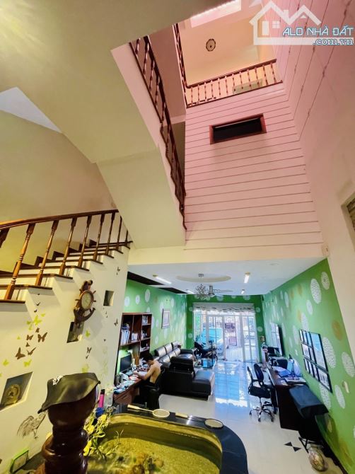 Bân Nhà Núi Thành - Gần Ngã 4 Quân Đoàn - 152m2 - Ngang 5m - Full Nội Thất - 10Tỷ6. - 2