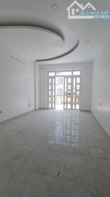 Tp52: NHÀ MỚI 4 TẦNG – 8 PHÒNG NGỦ – HẺM XE HƠI 6M THÔNG – GẦN TÊN LỬA - 2