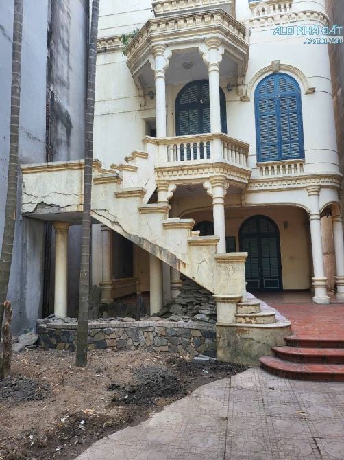 Bán Mặt Hồ Mai Anh Tuấn 280M2 150 Tỷ 1 Mặt Tiền Trước Sau - 2