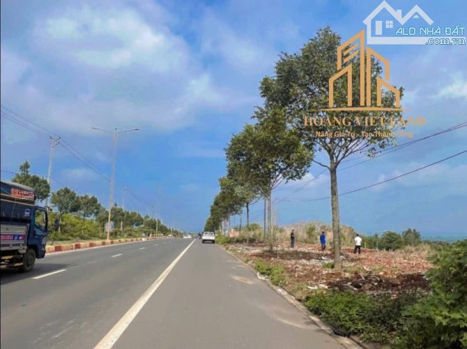 Bán lô đất rộng mặt tiền đường 10/3 - 2