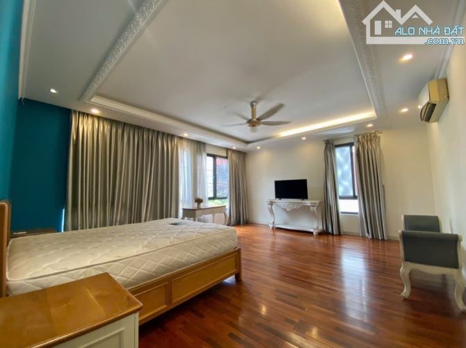 Cho thuê căn Biệt thự Nam Thiên 300m2 đơn lập ngay đường nội khu Phạm Thái Bường - 2
