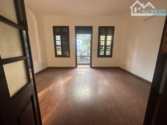 BÁN GẤP PHÂN LÔ PHAN KẾ BÍNH, BA ĐÌNH - Ô TÔ TRÁNH, DỪNG, ĐỖ, CHẠY VÒNG QUANH - 16 Tỷ - 2