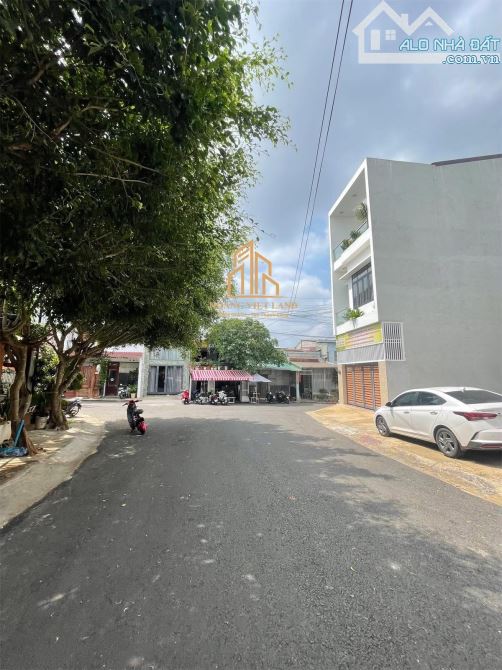 Bán lô một xẹt đường Nguyễn Văn Cừ - 2