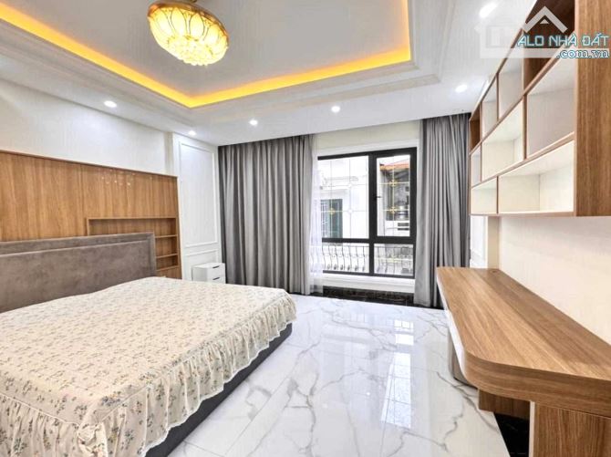 Nhà đẹp Nguyễn Khánh Toàn 50m2*5T, mt 4.5m kinh doanh, gần ô tô, 2 thoáng 15.8 tỷ - 2
