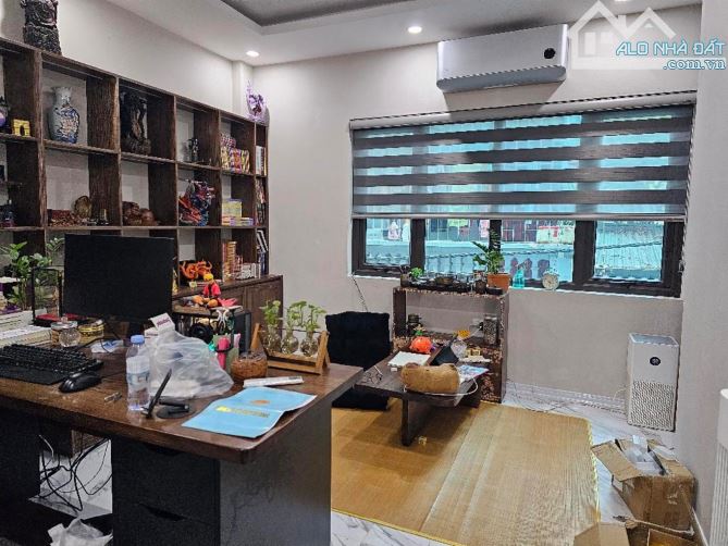 HOÀNG MAI- NGUYỄN ĐỨC CẢNH- HỒ ĐỀN LỪ. Ô TÔ ĐỖ. DT 55M2 X 6T. THANG MÁY. 13.5 TỶ - 2