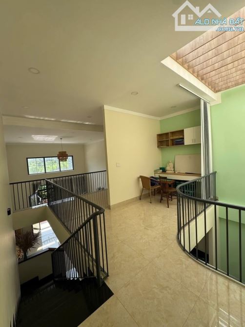 BÁN NHÀ MÊ HẺM MẠC ĐĨNH CHI - DT: 5x20m - H: ĐÔNG BẮC - TC: 42m2 - 2,95 TỶ - 2
