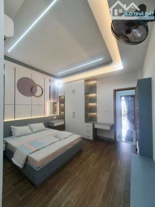 SIÊU PHẨM 5 TẦNG. 4PN NHÀ ĐẸP HXH NGỦ TRONG NHÀ - NGAY TRUNG TÂM TÂN PHÚ- TẶNG FUL NỘI THẤ - 2