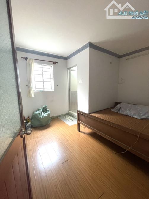 NHÀ ĐẸP QUANG TRUNG GV - GẦN NGÃ 4 VỚI PHẠM VĂN CHIÊU - 2 MẶT HẺM TRƯỚC SAU - 40M² - 3 TẦN - 2