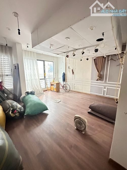 Bán nhà đường Láng, Đống Đa, phân lô, ô tô, kinh doanh 50M 5T MT5.2 18 tỷ - 2