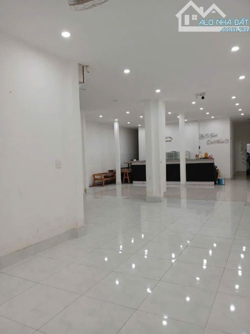 CHO THUÊ NHÀ MẶT TIỀN ĐƯỜNG 30 THÁNG 4 PHƯỜNG AN PHÚ GIÁ 20 TRIỆU - 2