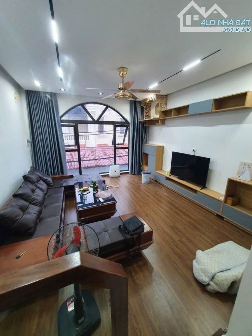 NHÀ MỚI XÂY FULL NỘI THẤT - Ô TÔ VÀO NHÀ - 2