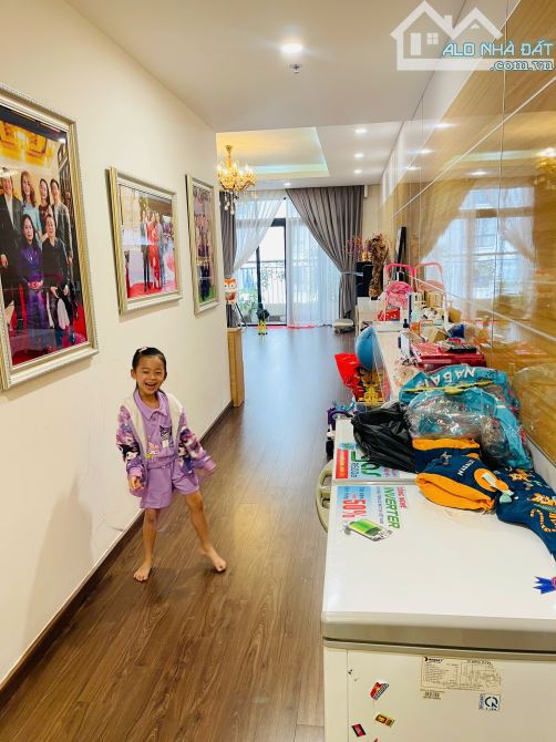 CHUNG CƯ ROYAL CITY 180M2 QUÁ ĐẸP - 2
