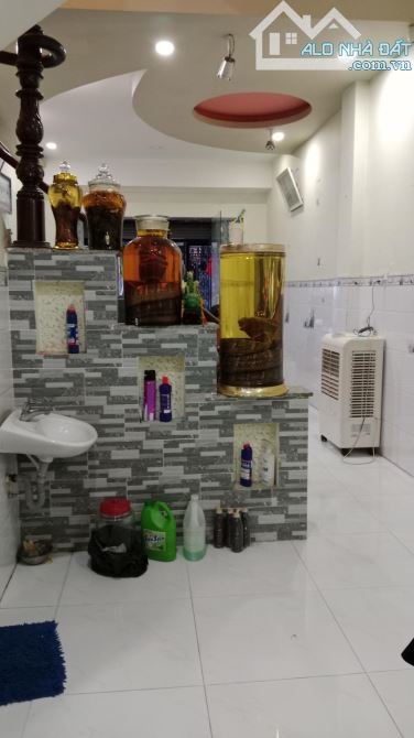 LÊ CẢNH TUÂN - HẺM XE HƠI- NGAY CHỢ VẢI PHÚ THỌ HÒA- TÂN PHÚ -DT: 4*16.3M- 7 TỶ 3 - 2