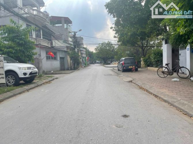 Bán 95m đất mặt phố Xuân Đỗ, đường ô tô tránh, gần trường, gần chợ - 2