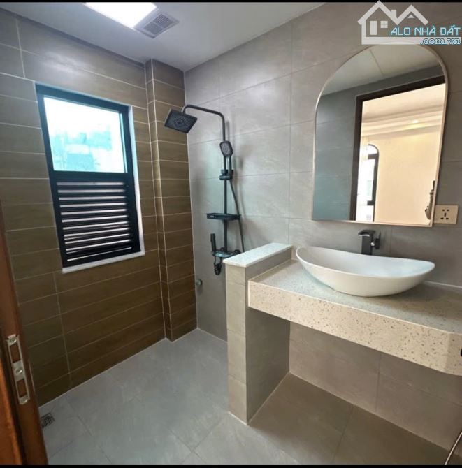 Chính chủ bán nhà Lạc Long Quân, Cầu Giấy 130m2 8T, lô góc ôtô tránh kinh doanh 50 tỷ - 2