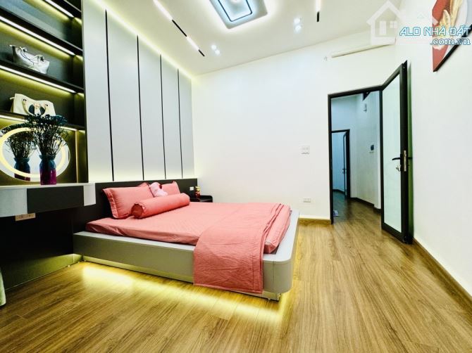 Bán nhà Lạc Long Quân, Tây Hồ gần 30m2 4T ngõ thông chỉ 70m ra đến phố giá 5.9 tỷ - 2
