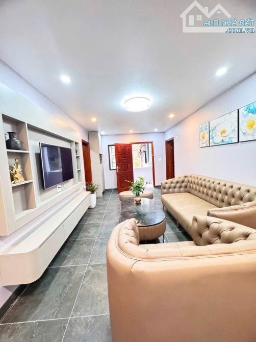 BÁN CĂN TẬP THỂ QUÂN ĐỘI QUẬN ĐỐNG ĐA - SỔ TO 43/100m, 3 NGỦ, 2 VS, FULL ĐỒ  NHÀ ĐẸP LUNG - 2