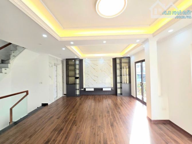 Bán nhà khu đấu giá Vĩnh Quỳnh phân lô nhà mới 50m 6 t thang máy ô tô dừng đỗ giá 8.6 tỷ - 2