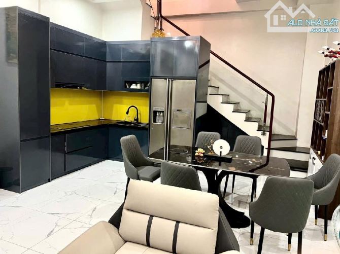 BÁN NHÀ HXH -TRẦN THÁNH TÔNG - TÂN BÌNH - 60M2 - 2 TẦNG - NGANG 5M - NHỈNH 6 TỶ - 2