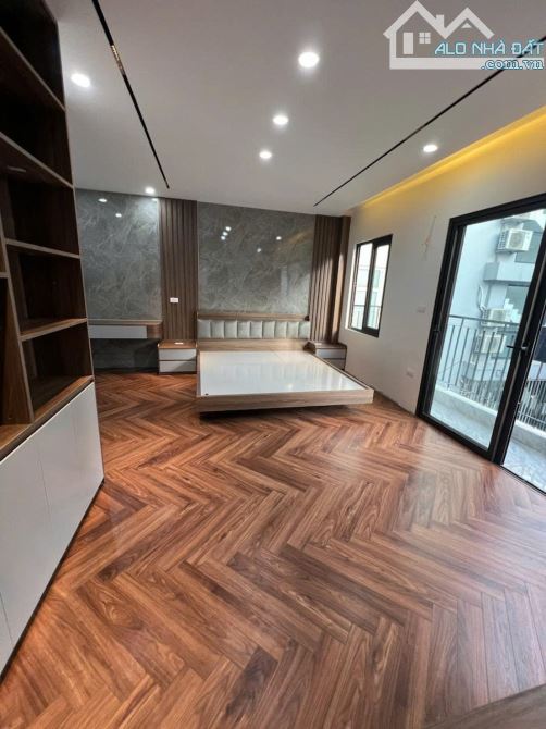 Bán nhà Tôn Đức Thắng, Đống Đa - MT 7m - 7T thang máy - Sổ đẹp - Giá chỉ 13.4 tỷ - 2