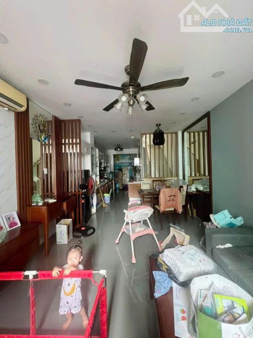 QUẢNG BÁ ! NHÀ BÁN MT ĐƯỜNG SỐ 57 P10 Q6 (4X16) 3 LẦU. GẦN CÔNG VIÊN GIÁ BÁN CHỈ 9,4 TỶ TL - 2