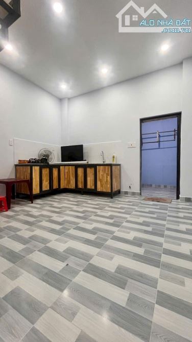 8,5 triệu 4x14m Sân để xe✅Nhà thuê Gò Vấp 2PN Hẻm xe hơi Thống Nhất✅P10 - 2