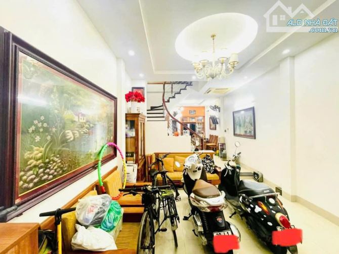 HÓNG!! Bán nhà đẹp ở ngay, gần ô tô , gần phố full nội thất Mễ Trì Thượng , Nam Từ Liêm HN - 2