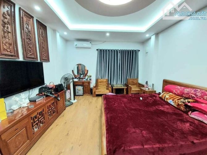 🌟 NHÀ ĐẸP ĐỘC NHẤT XUÂN ĐỈNH – 35M² – 5 TẦNG – MẶT TIỀN KHỦNG 5.5M – CÁCH PHỐ VÀI BƯỚC - 2
