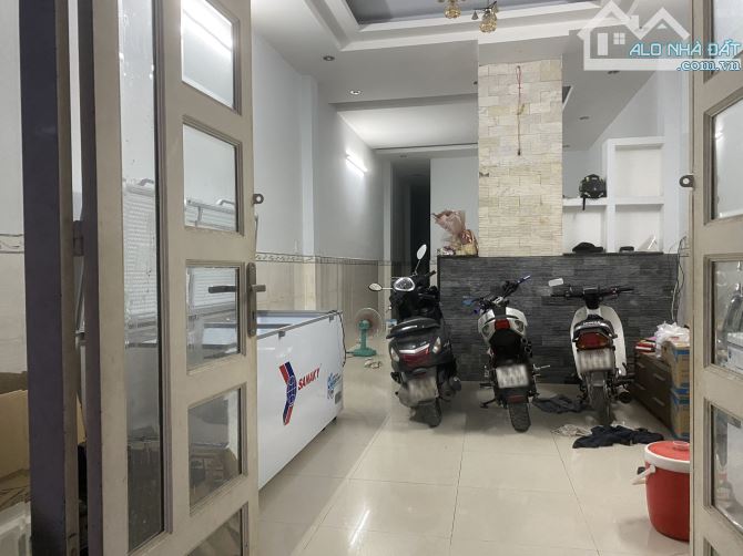 Bán nhà ~100m2 HXH gần ngã ba Nguyễn Xiển, cách Vinhomes Grand Park chi 1p - 2