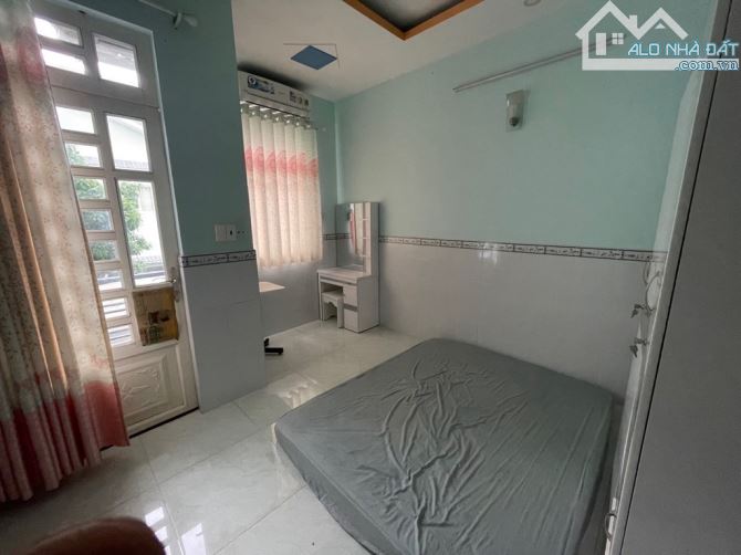Nhà đẹp BTCT Lưu Hữu Phước Q8 , 38m2 , 4PN , 3WC , hẻm anh ninh , chỉ 3.099 tỷ - 2