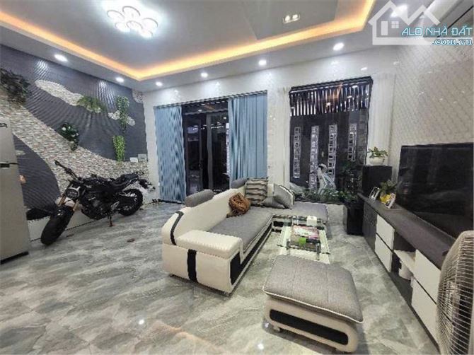5.5❌9m, BÁN NHÀ 4 TẦNG, HXH, TRƯỜNG CHINH, P12 TÂN BÌNH, NHỈNH 8 TỶ - 2