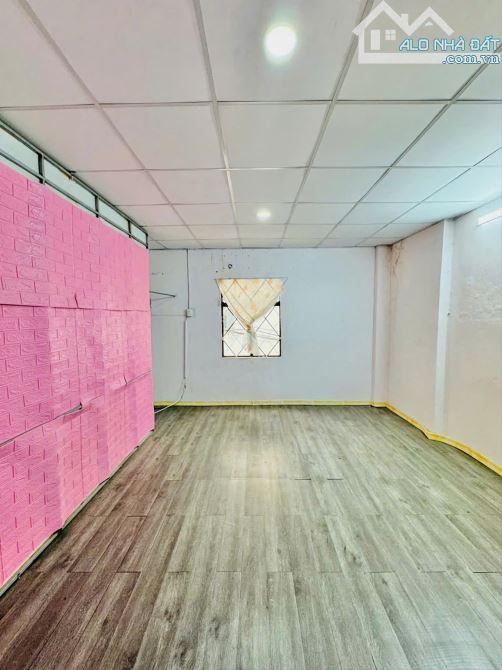 Bán nhà Bạch Đằng – P. 24  Bình Thạnh – Sổ vuông 43m² – Hẻm xe hơi – chỉ 6 tỷ 5 TL - 2