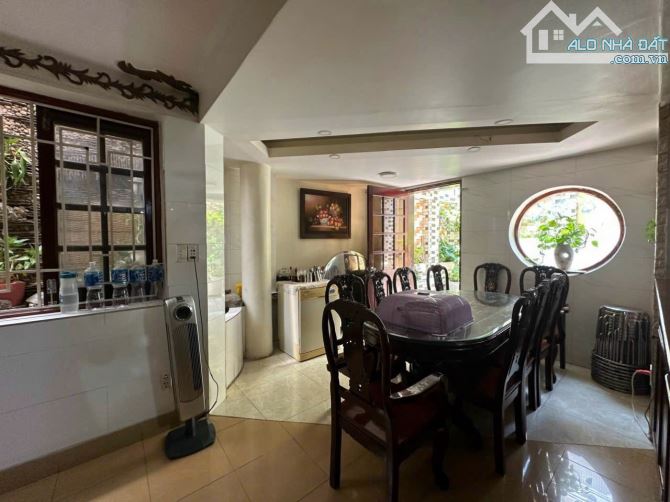 Bán biệt thự 4 tầng, đường Huỳnh Tấn Phát, quận 7, giá chỉ 13,8 tỷ - 2