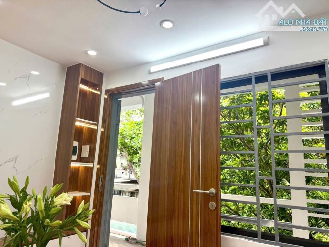 TẬP THỂ BÁCH KHOA- 3Ngủ-85m chỉ nhỉnh 4 đồng - 2