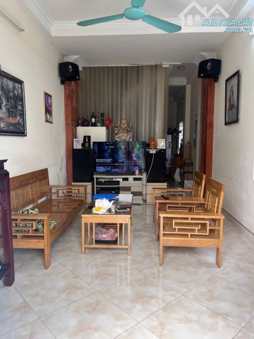 BÁN NHÀ DI TRẠCH-ĐH CÔNG NGHIỆP-KHÔNG QUY HOẠCH- NỞ HẬU - 40M-3.75 TỶ-CÓ RA LỘC - 2