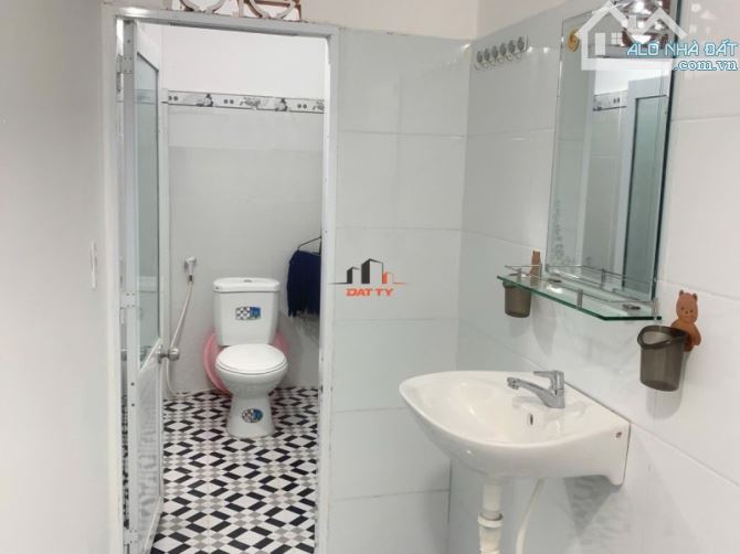 BÁN NHÀ HẺM NGÔ QUYỀN (5,2x17) NGAY TRUNG TÂM THÀNH PHỐ - 2
