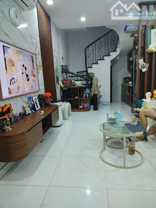 An Trạch 1 - Ngõ nông - Gần phố - Cách ô tô 10m - Nhà dân xây chắc chắn - Gần ga - 2