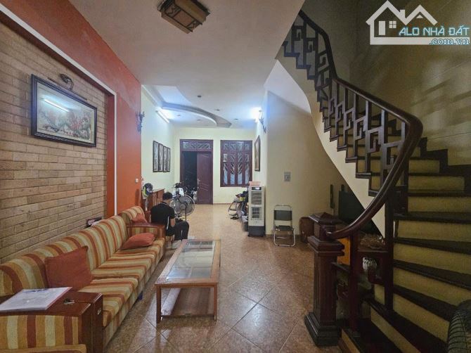 BÁN NHÀ HOÀNG HOA THÁM, NGÕ THÔNG - XE TẢI ĐỖ CỬA NGÀY ĐÊM, 73,8 M2, GIÁ 19 TỶ. - 2