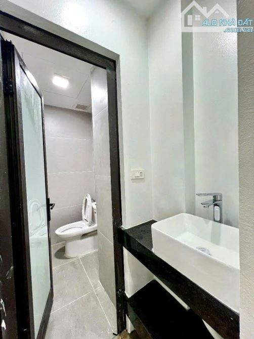 BÁN CCMN ĐỐNG ĐA LÔ GÓC 2 THOÁNG FULL NỘI THẤT DÒNG TIỀN 130 TR/THÁNG GIÁ HƠN 20 TỶ - 2