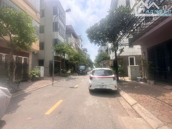 BÁN ĐẤT THẠCH BÀN KHU PHÂN LÔ ĐẤU GIÁ 2 VỈA HÈ DIỆN TÍCH 60M2 Ô TÔ TRÁNH, KINH DOANH ĐỈNH - 2
