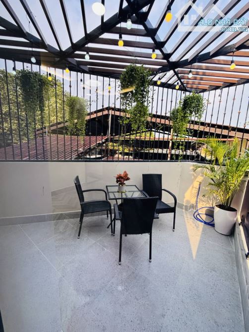 1/ NGAY HẬU GIANG  - NHÀ MỚI 100% - 49M2 - 3 TẦNG - TẶNG FULL NỘI THẤT  -  4PN - 2
