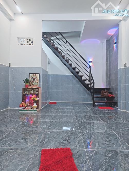 Bán Nhà 2 Tầng Mặt Tiền Đường Lê Khôi Quận Tân Phú Ngang 4m4 - 2