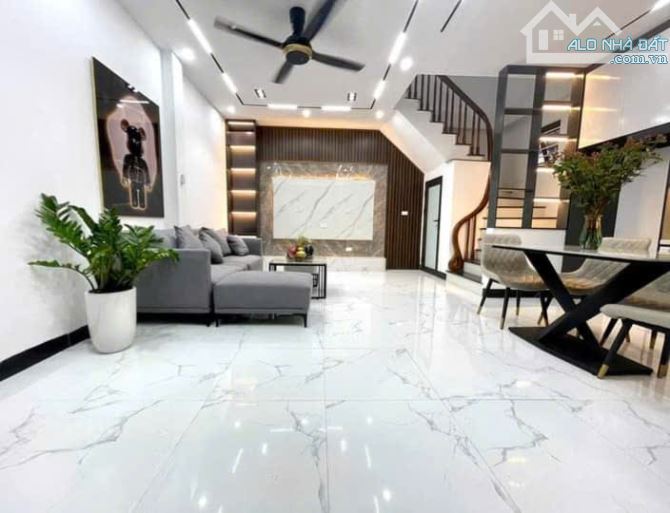 Duy nhất 1 căn 4,35 tỷ - 35m2 - 5T, ngõ nông sát phố Liên Mạc ỏ ngay. - 2